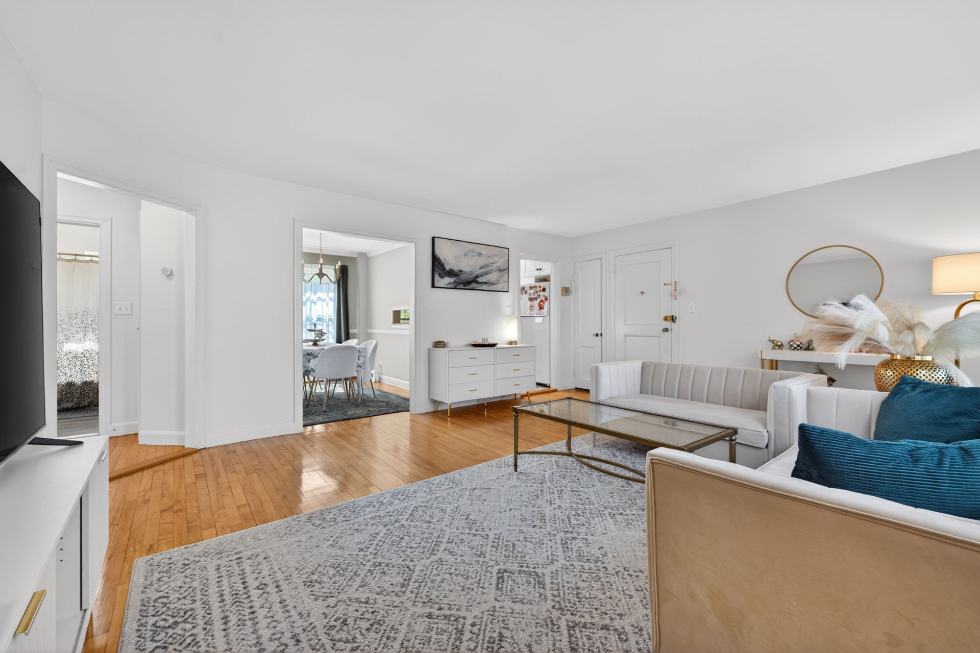 2-bedroom residence in the sought-after Hammond Gardens community of Chestnut Hill โ photo 1 of 30